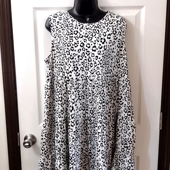 Cheetah Dress (no tag) - Picture 3 of 7